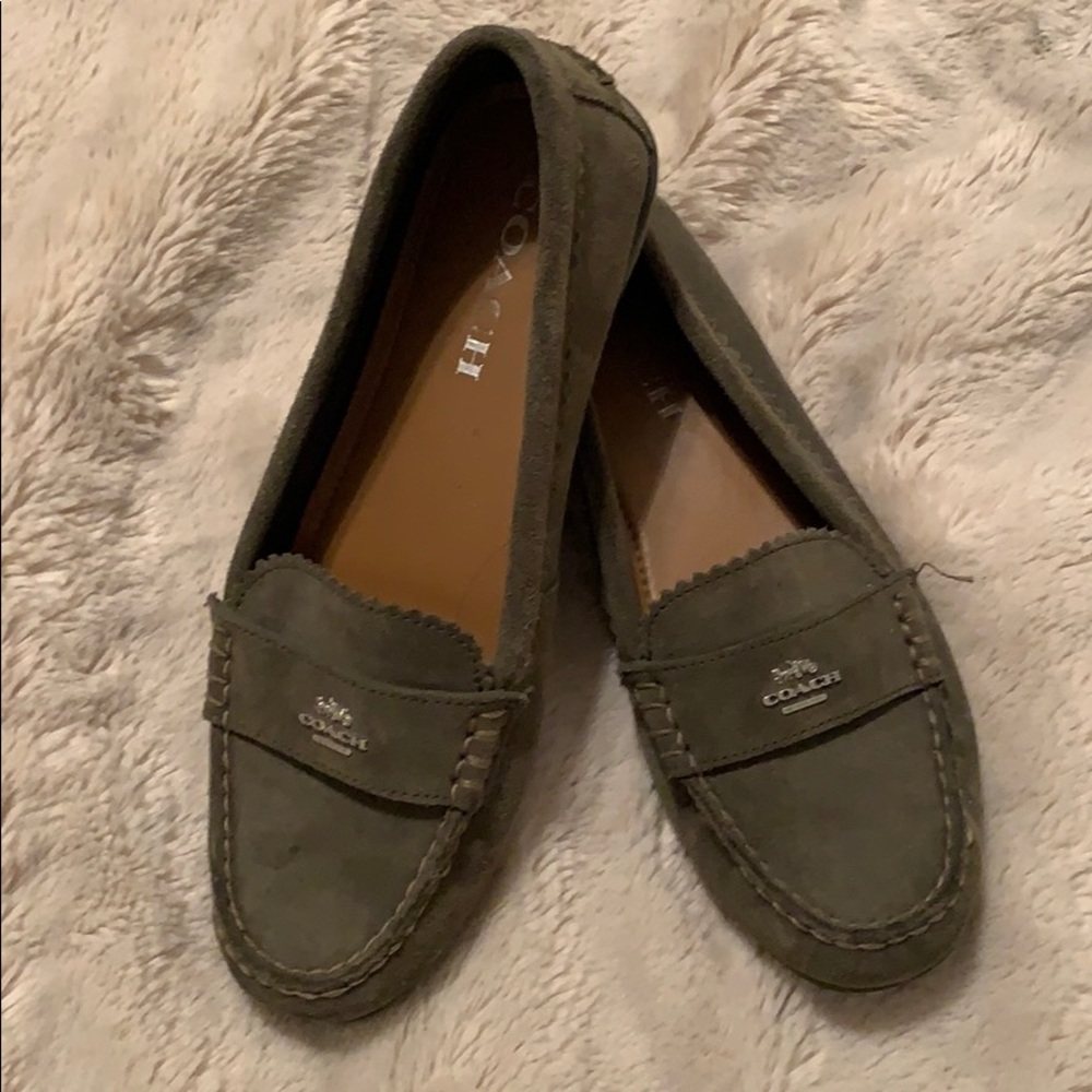 Green suede coach loafer size 7 - Picture 2 of 5